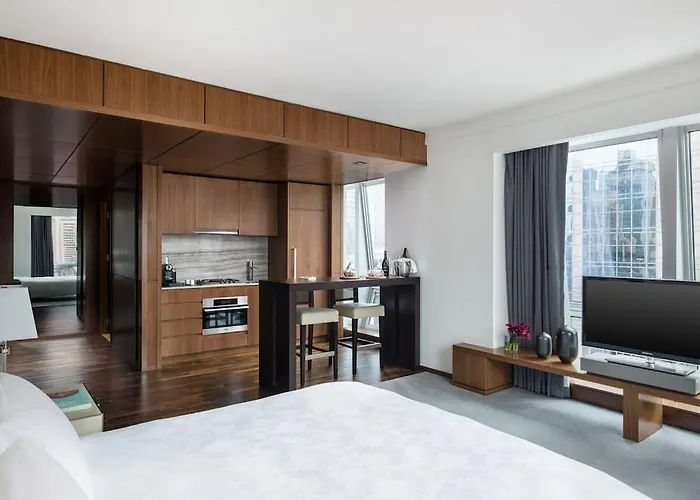 Best Hotels Close to Central Station in New York