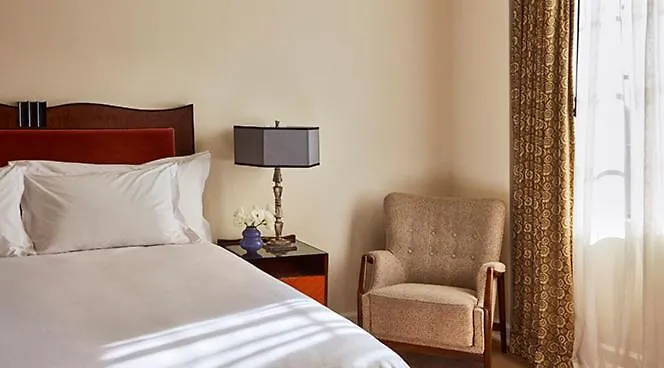 Top Iconic Los Angeles Hotels to Experience