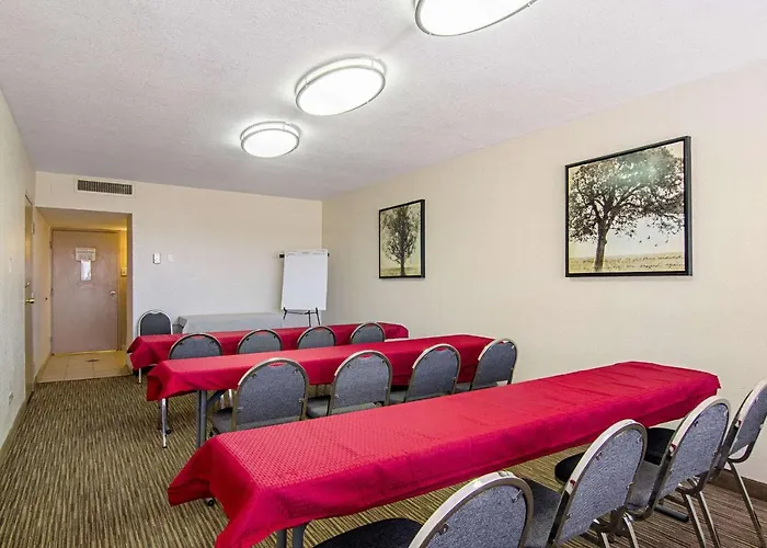 Best Cheap Hotels Near Denver Airport Shuttle